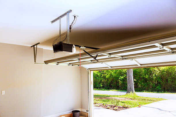 Top rated local Garage Door Panel Replacement specialists in Red Chute, LA
